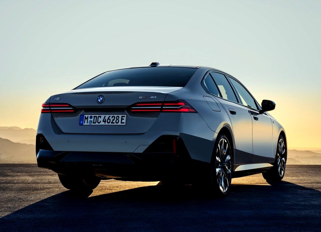 2024 - BMW i5, foto 45