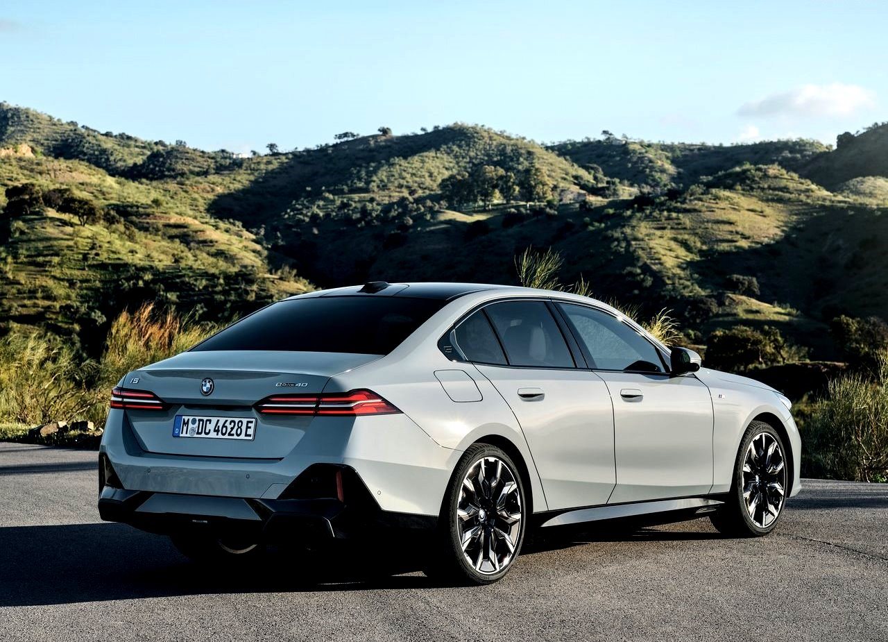2024 - BMW i5, foto 46