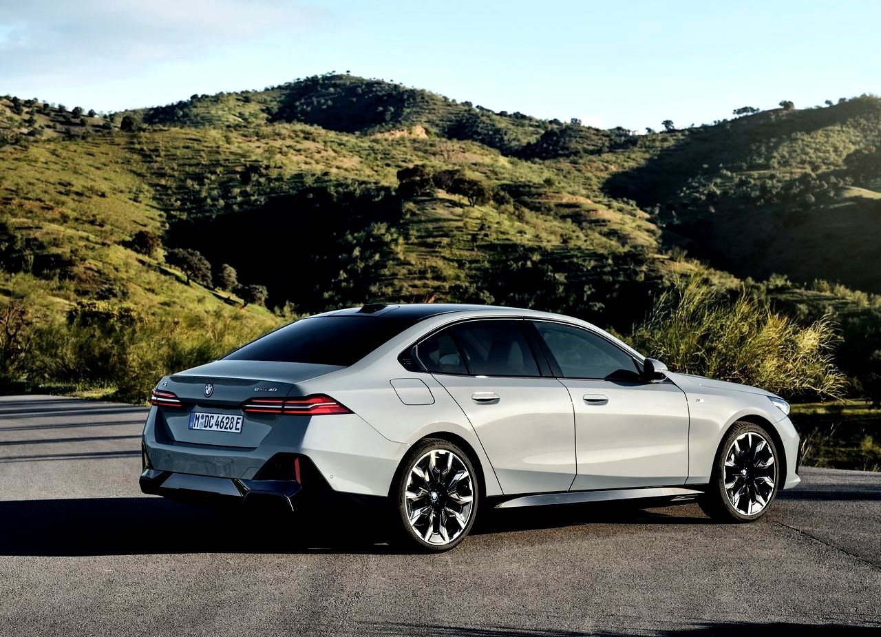 2024 - BMW i5, foto 47