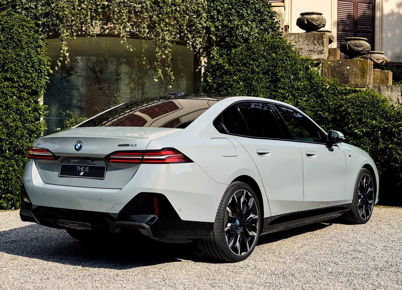 2024 - BMW i5, foto 48