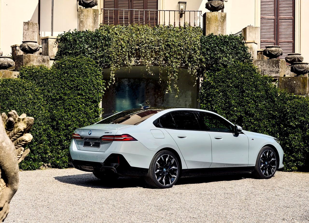 2024 - BMW i5, foto 49