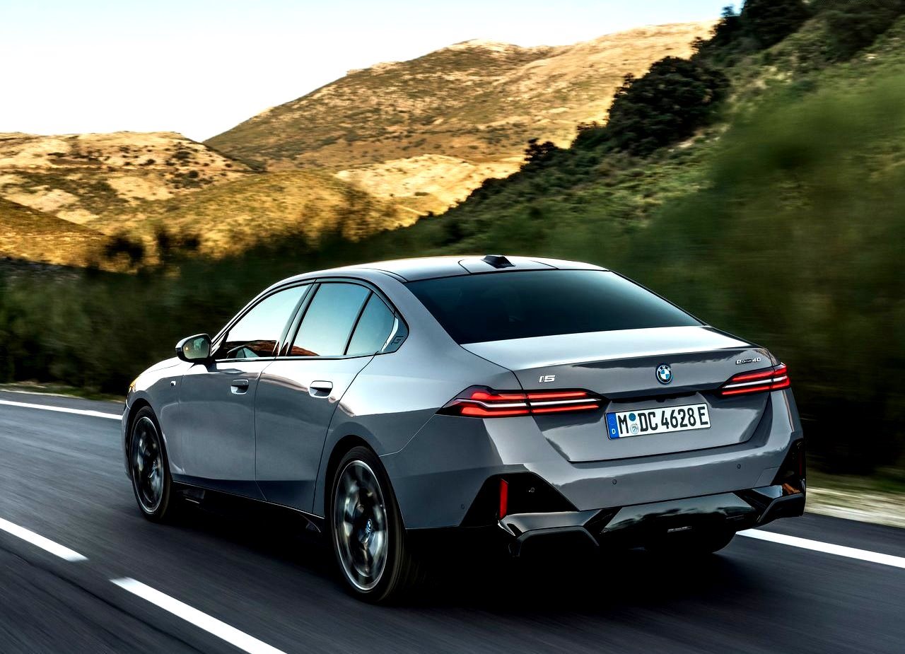 2024 - BMW i5, foto 56