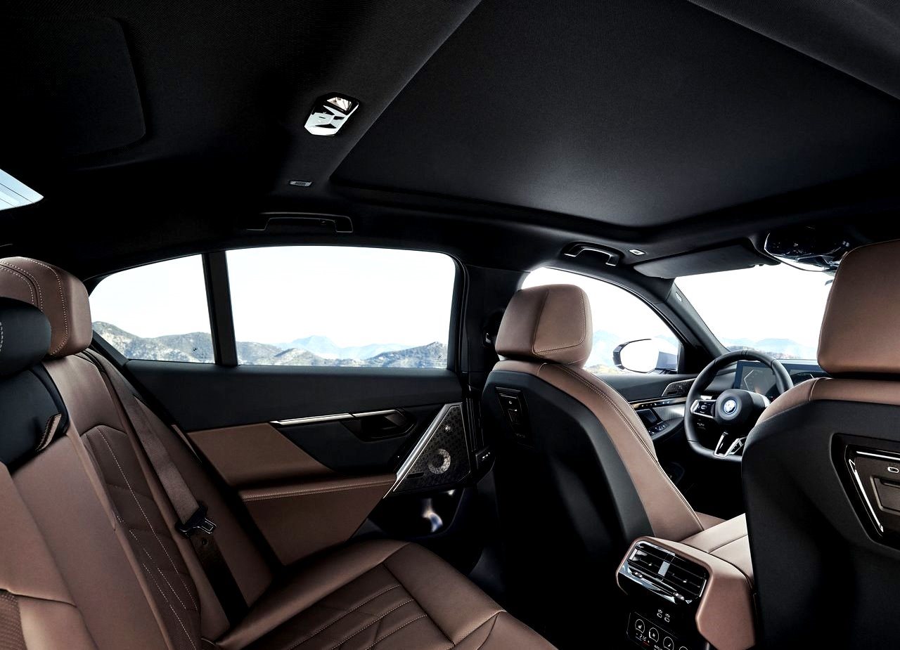 2024 - BMW i5, foto 84