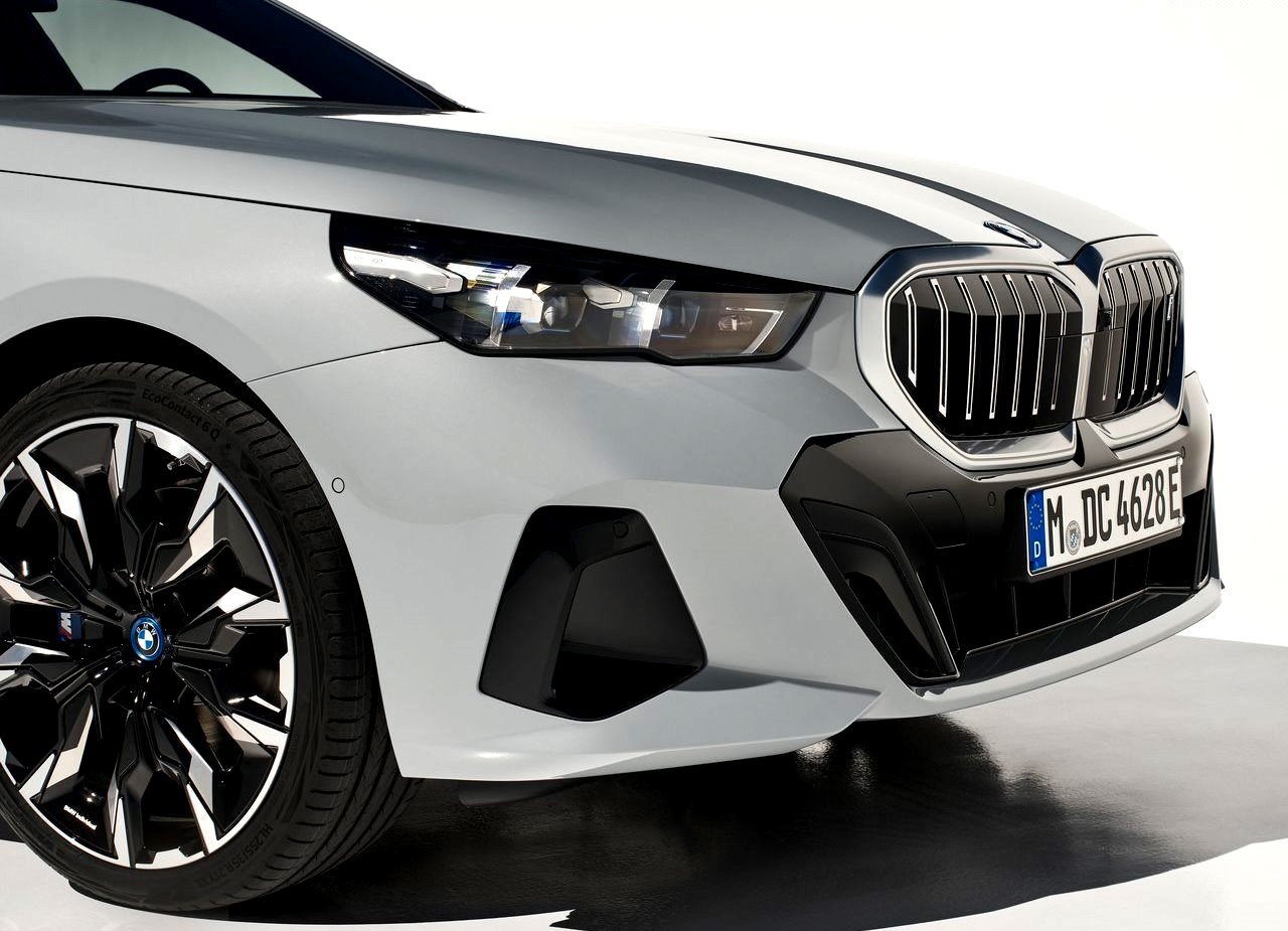 2024 - BMW i5, foto 98