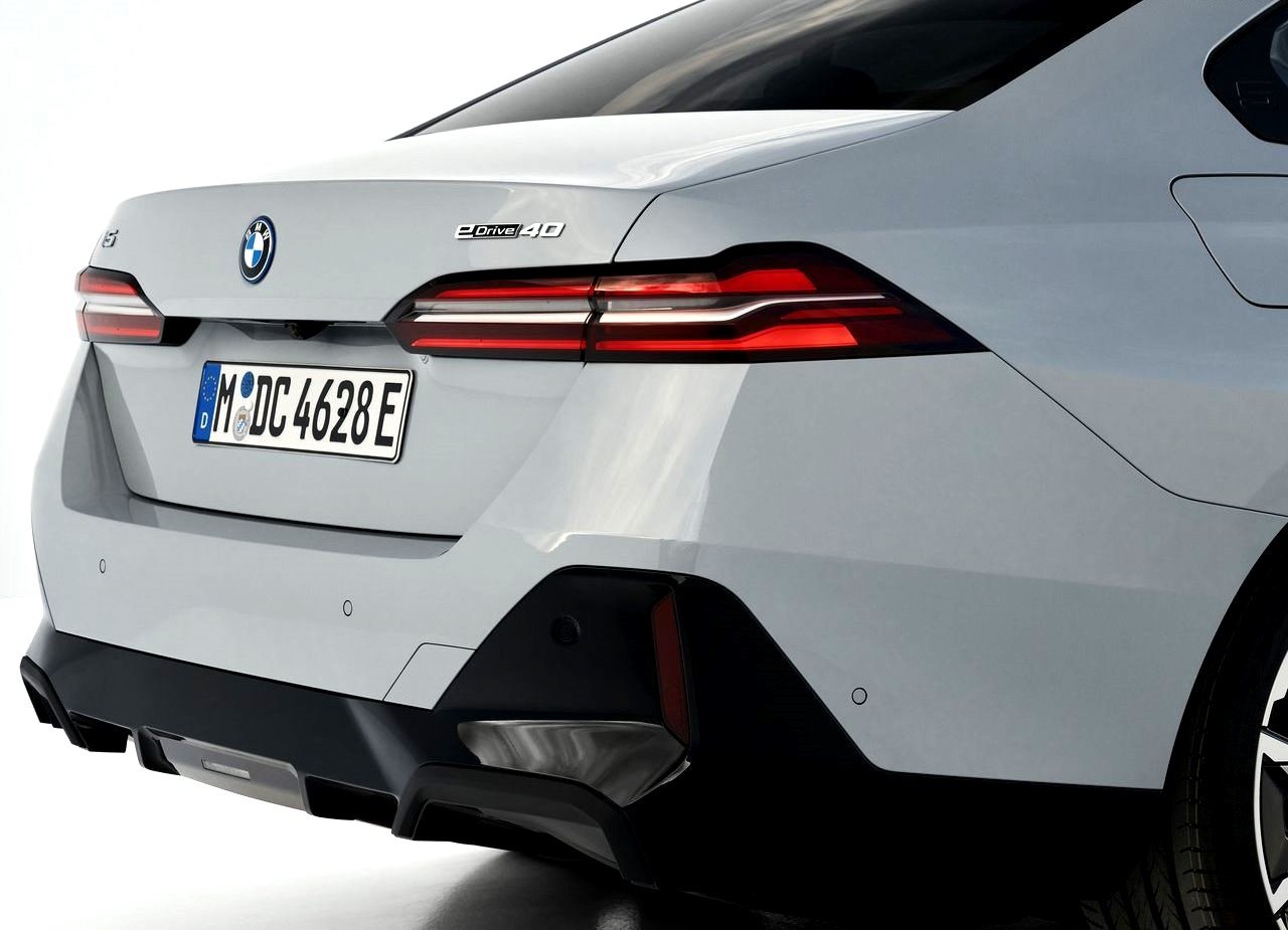 2024 - BMW i5, foto 102
