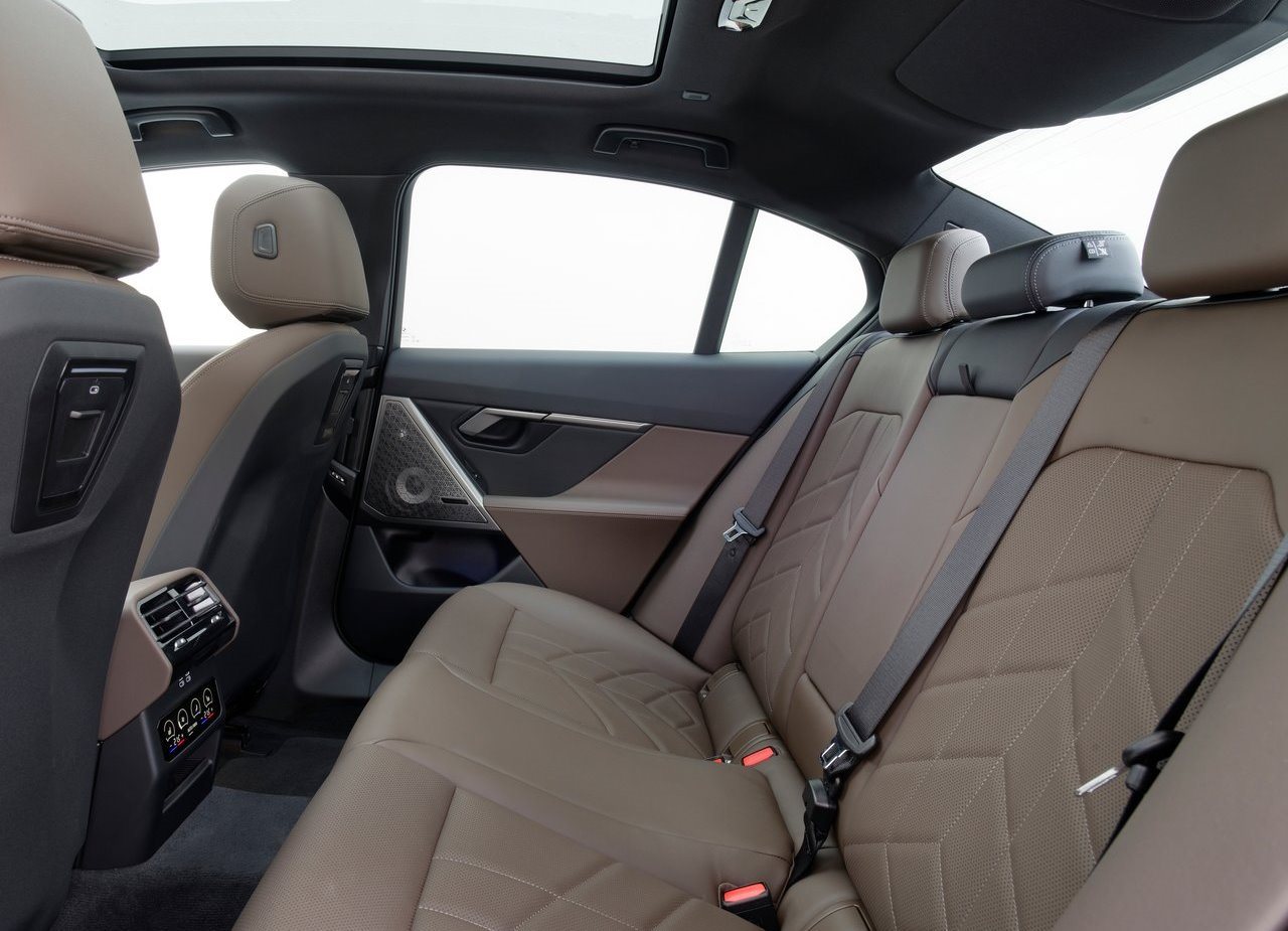2024 - BMW i5, foto 211