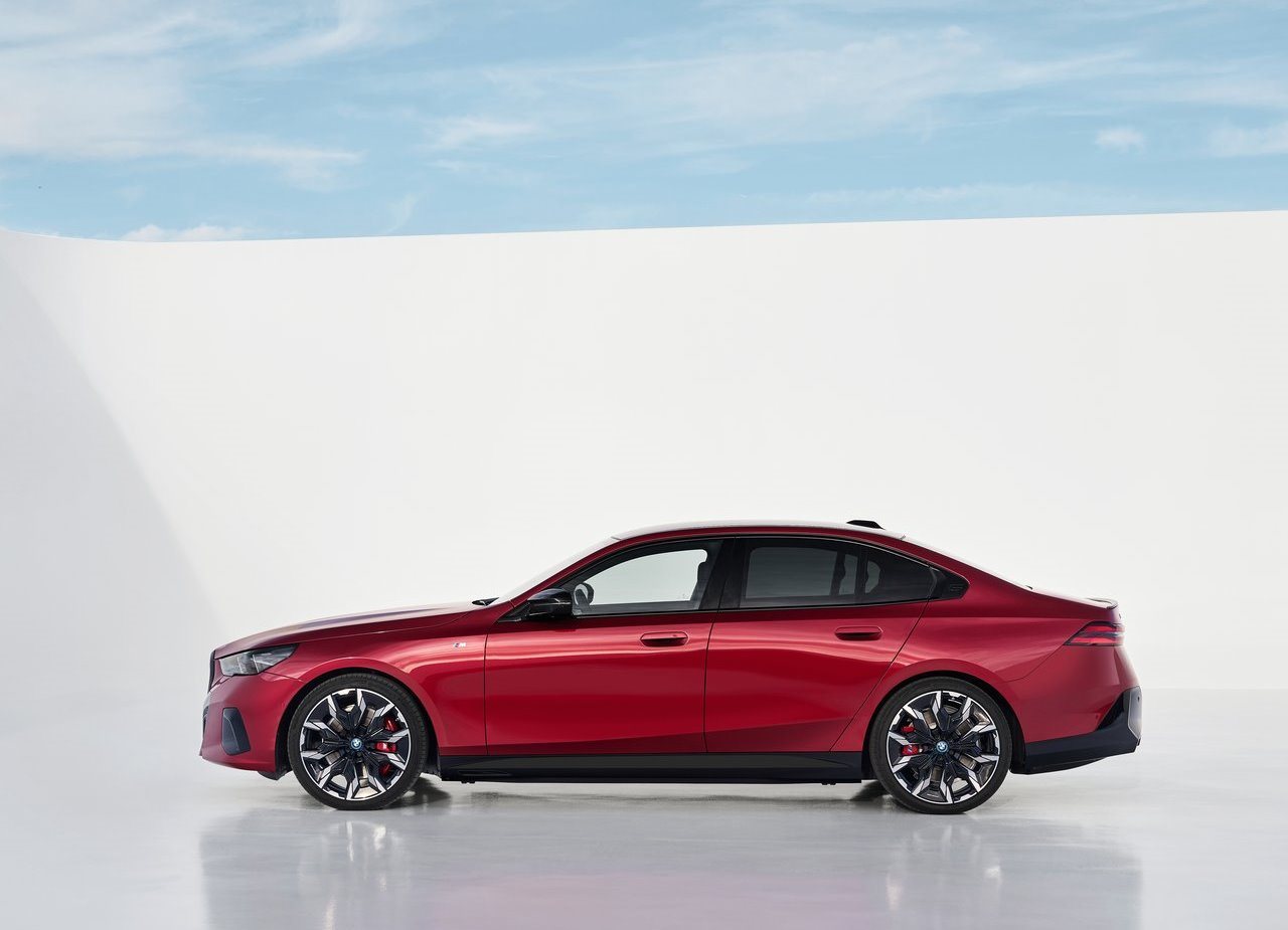 BMW i5 M60, foto 38