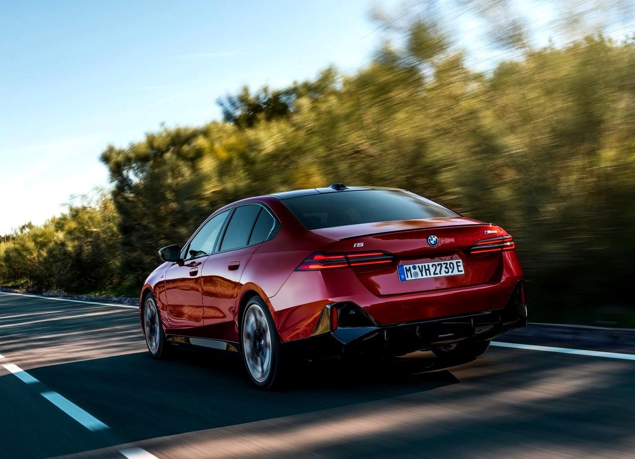 BMW i5 M60, foto 53