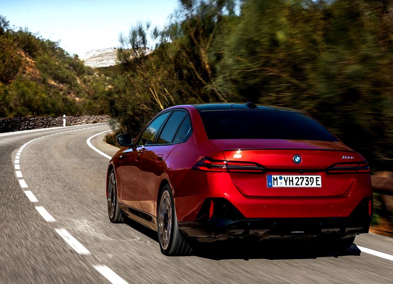 BMW i5 M60, foto 56
