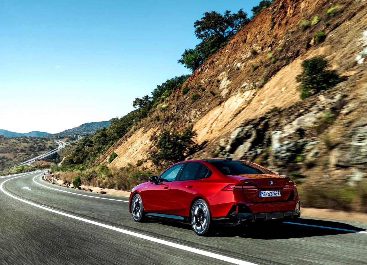 BMW i5 M60, foto 58