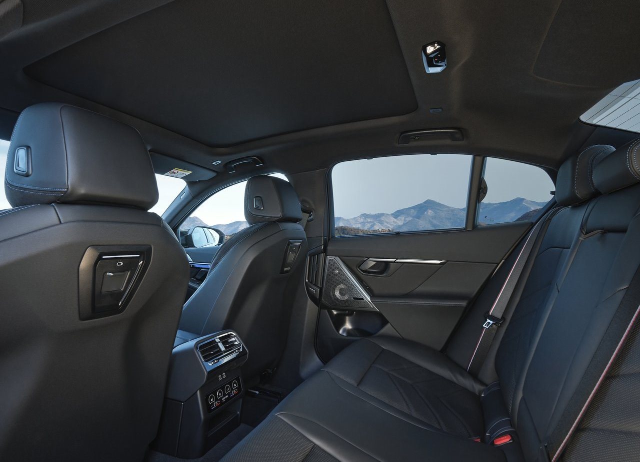 BMW i5 M60, foto 79