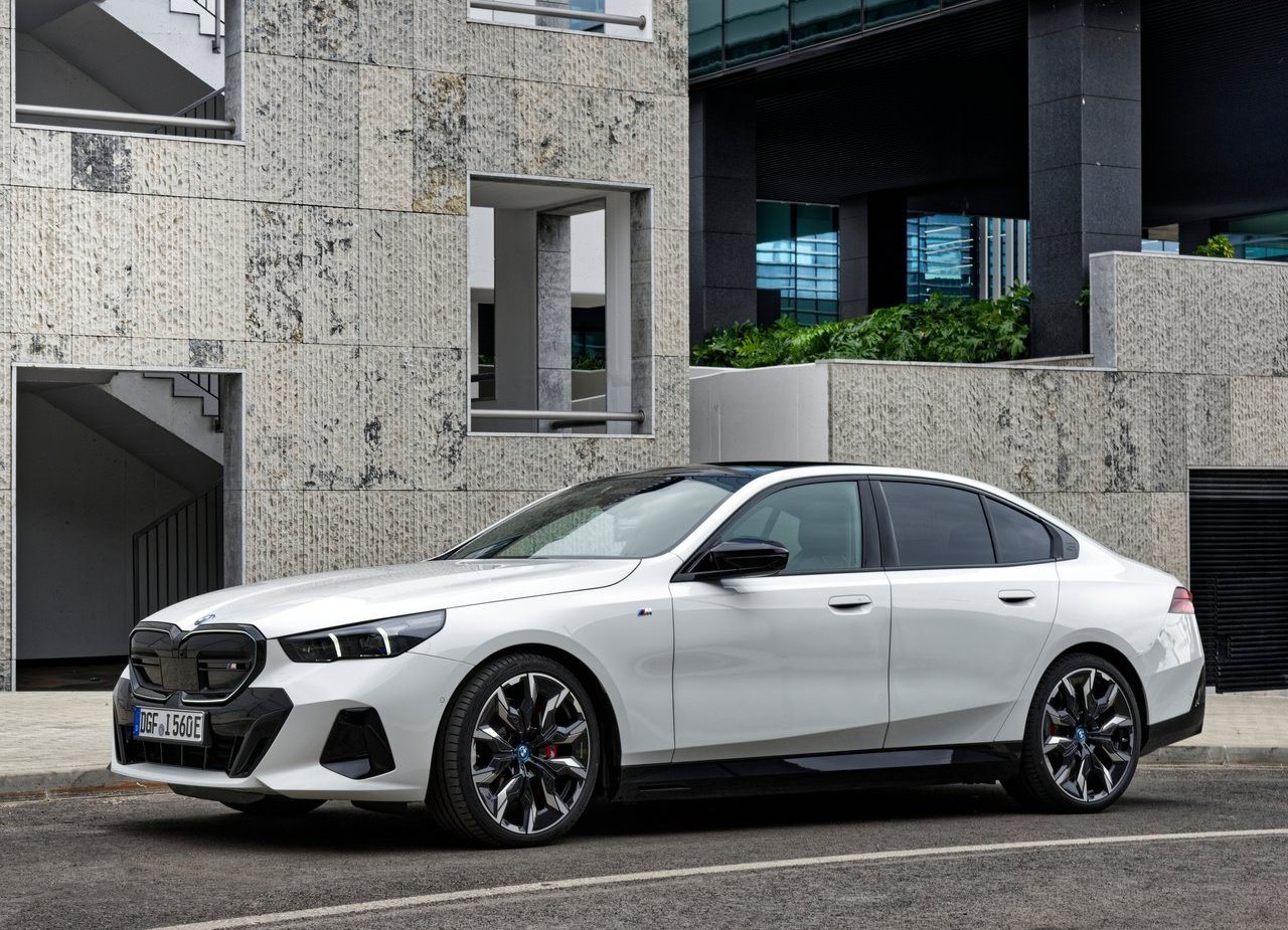 BMW i5 M60, foto 111