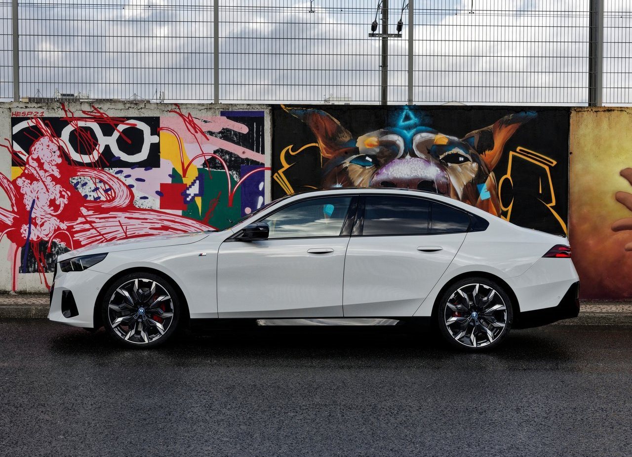 BMW i5 M60, foto 144
