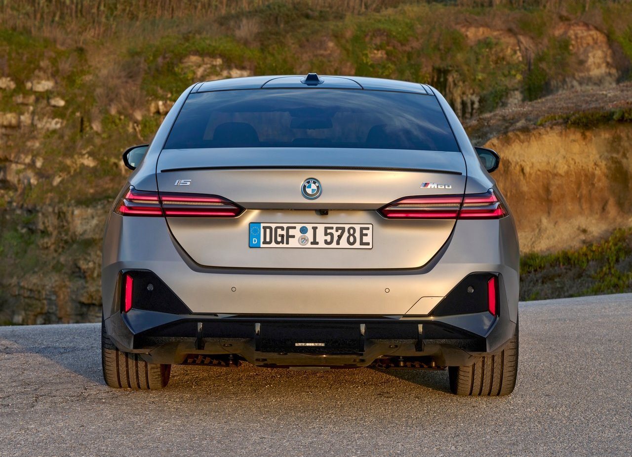 BMW i5 M60, foto 178