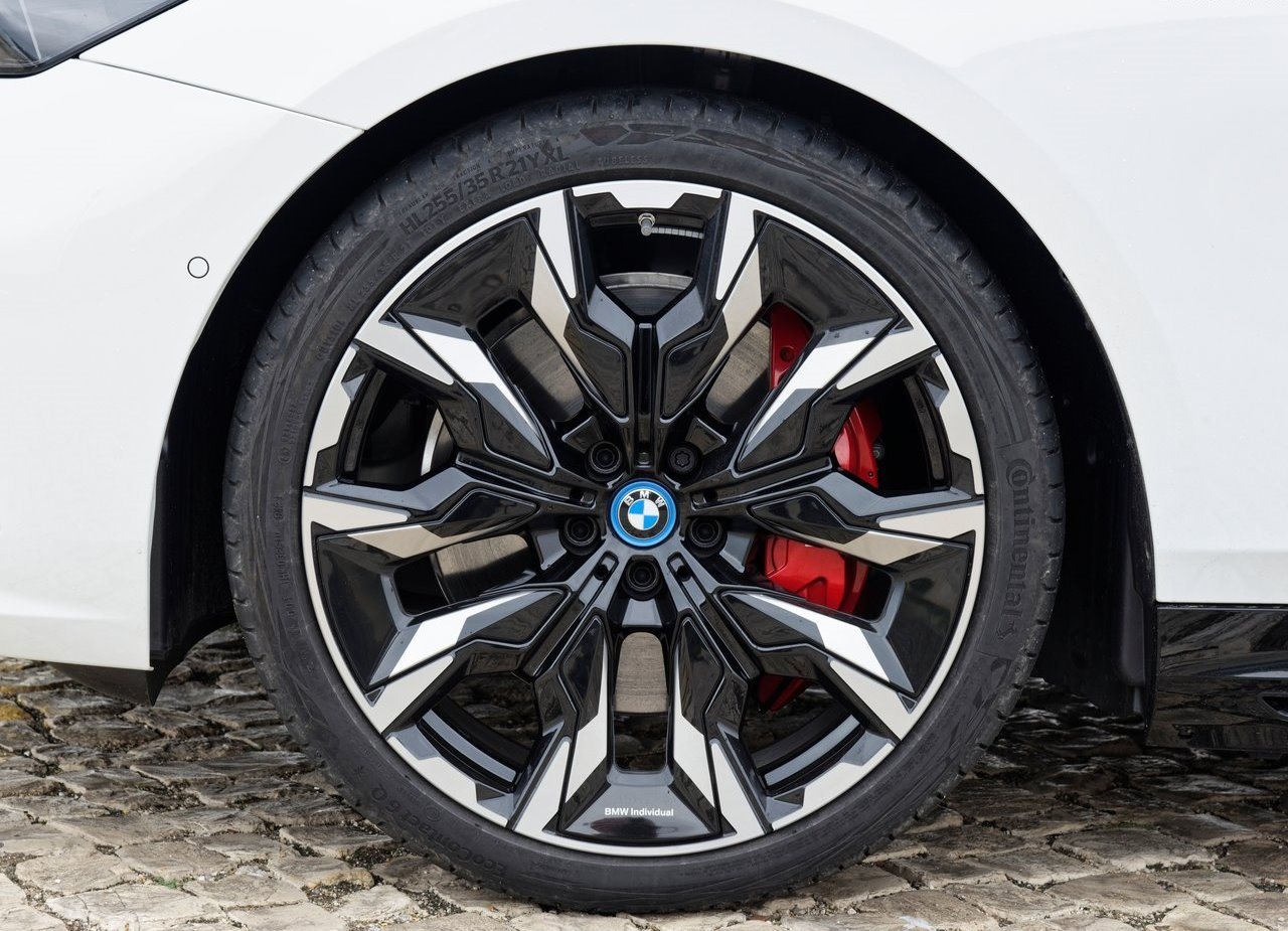 BMW i5 M60, foto 201