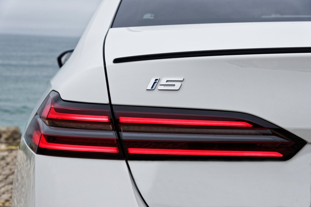 BMW i5 M60, foto 209