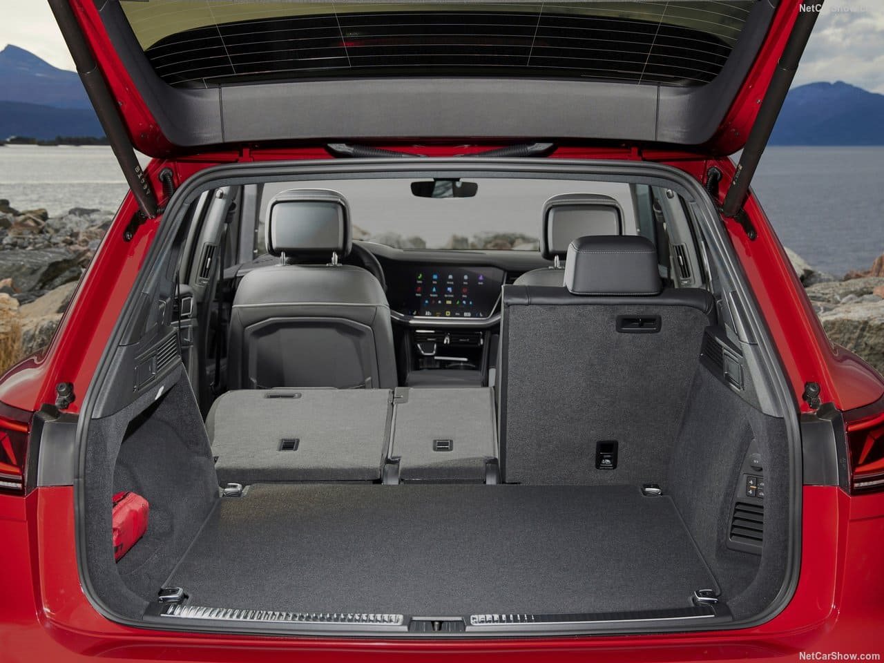 VOLKSWAGEN TOUAREG, foto 137