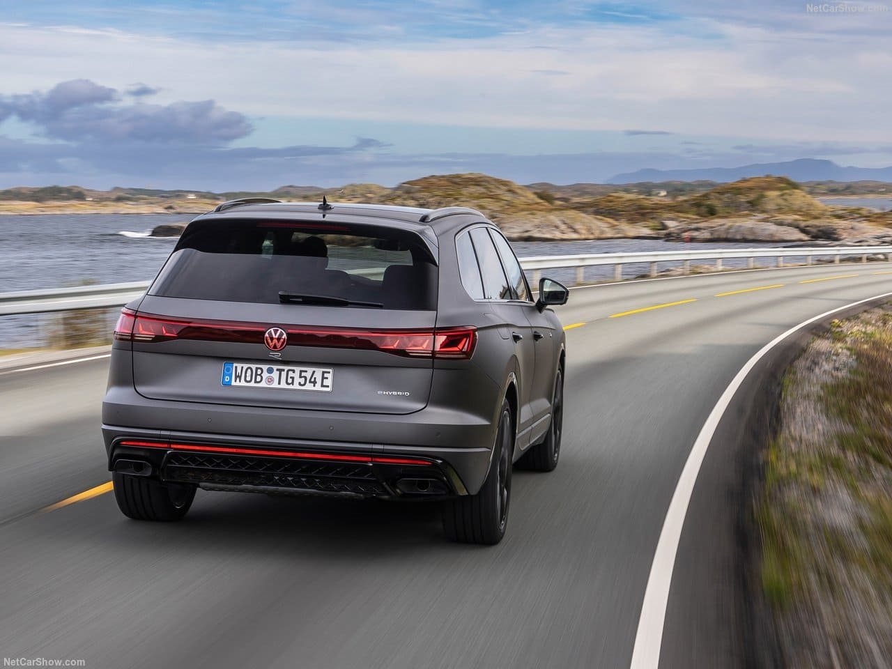 VOLKSWAGEN TOUAREG R eHYBRID, foto 34