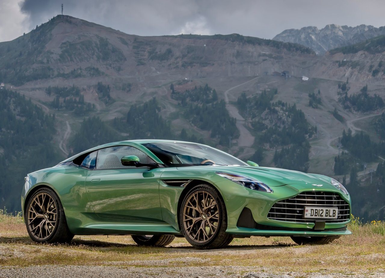 2024 - ASTON MARTIN DB12 RACING GREEN, foto 1