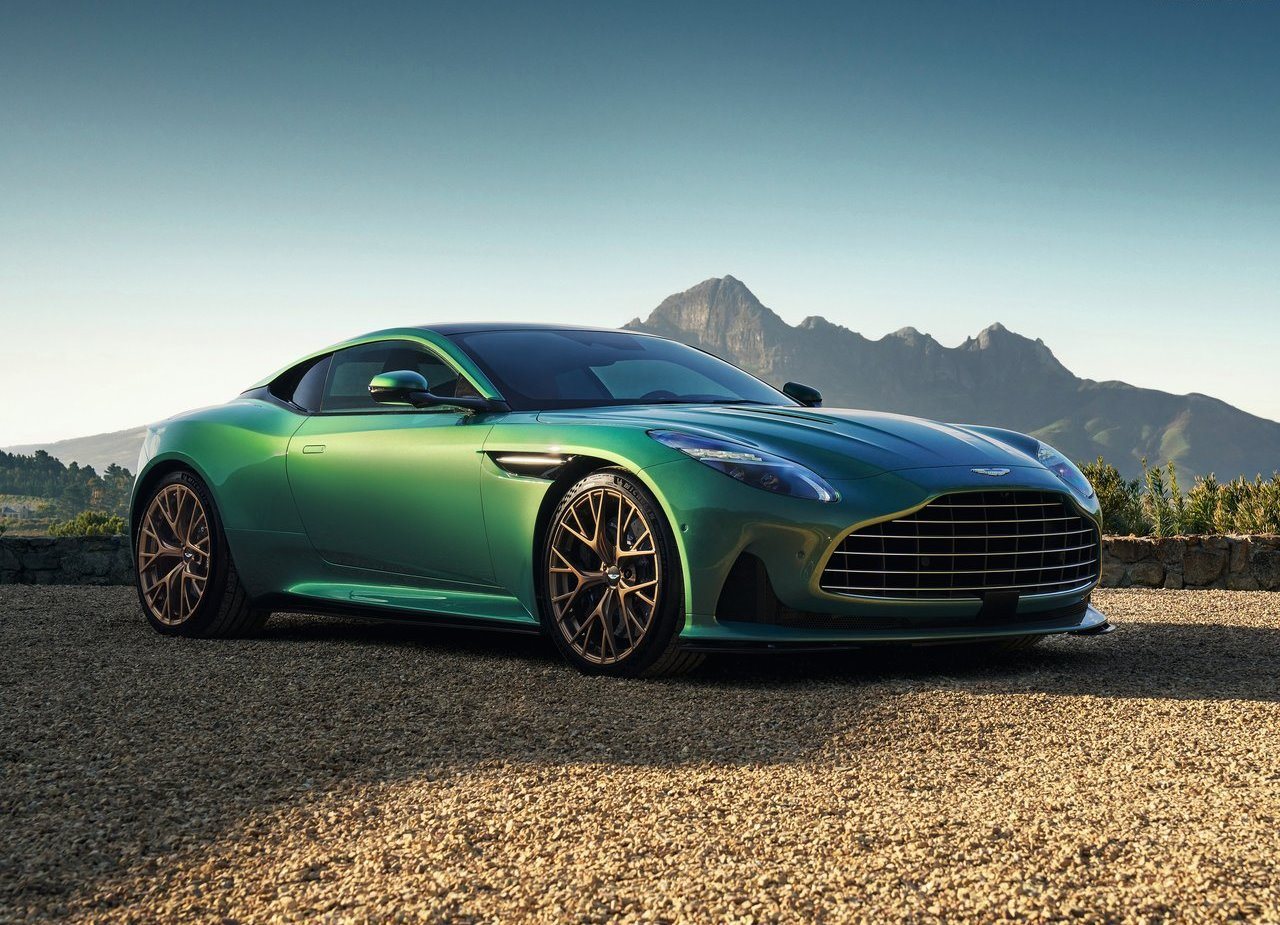 2024 - ASTON MARTIN DB12 RACING GREEN, foto 5