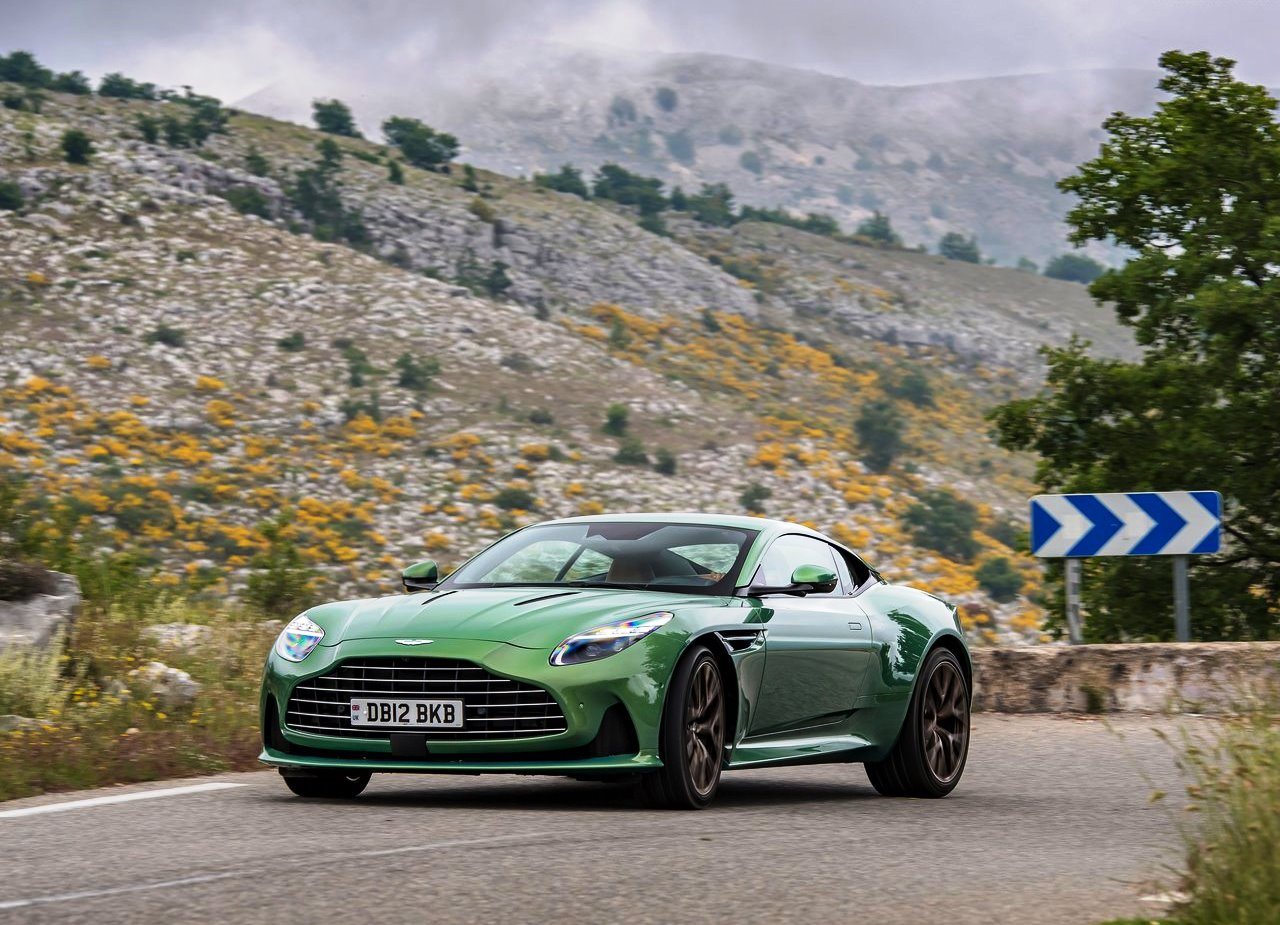 2024 - ASTON MARTIN DB12 RACING GREEN, foto 22