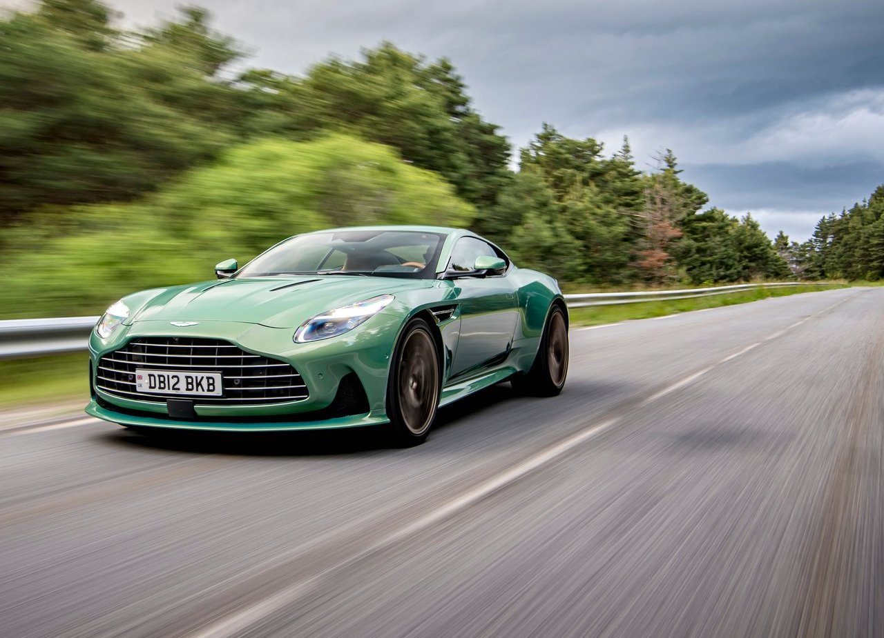2024 - ASTON MARTIN DB12 RACING GREEN, foto 30