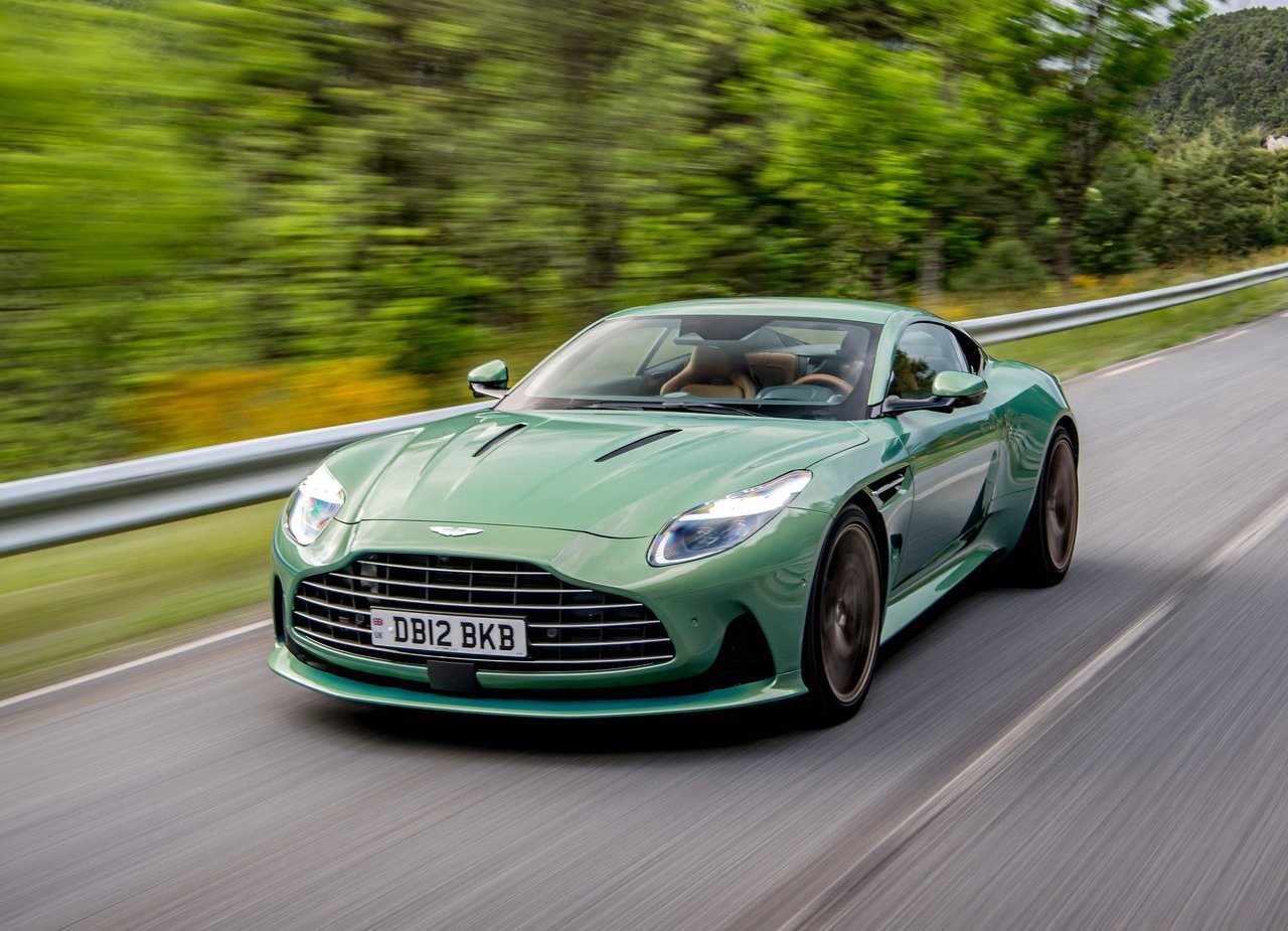 2024 - ASTON MARTIN DB12 RACING GREEN, foto 31