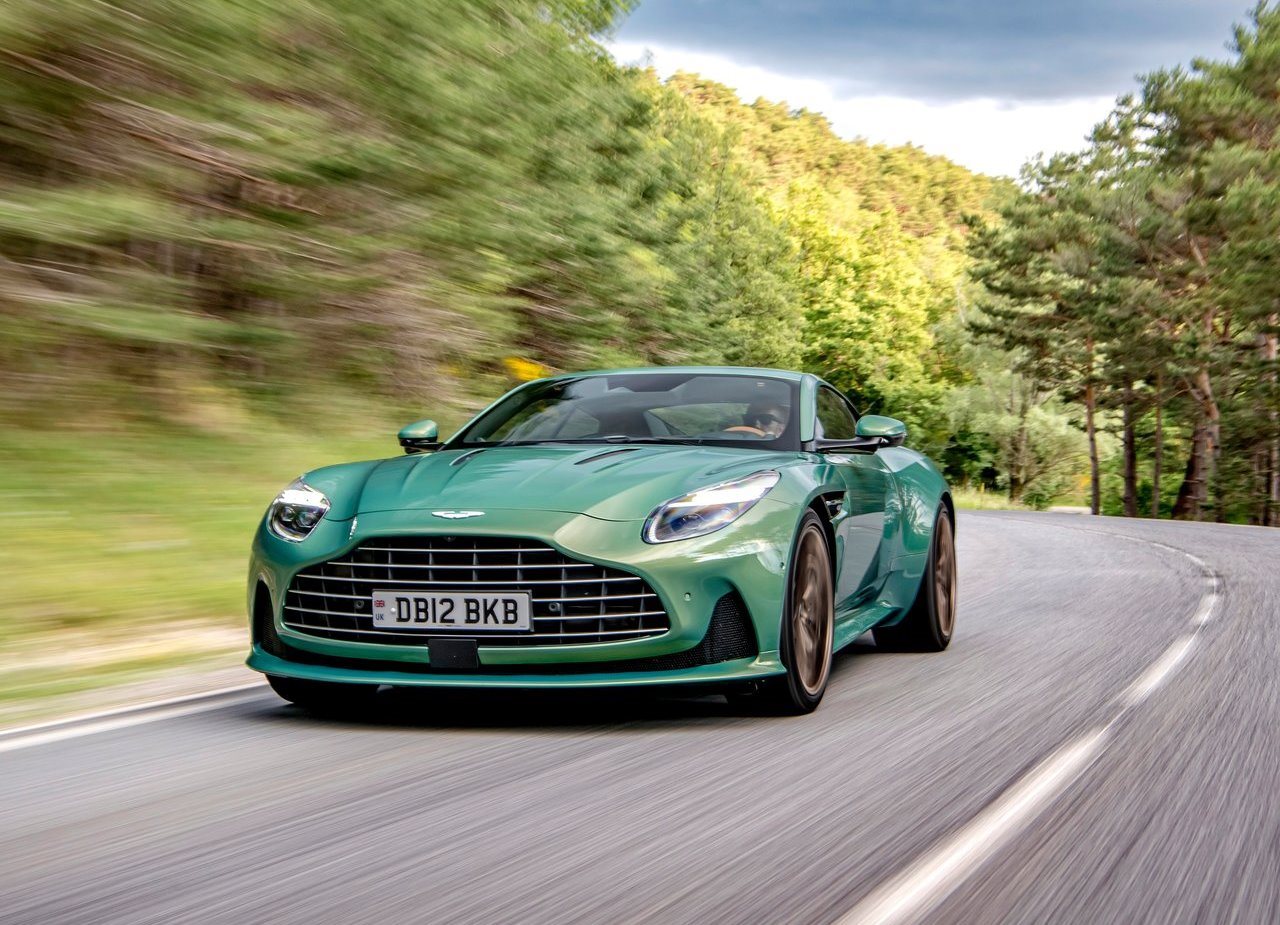 2024 - ASTON MARTIN DB12 RACING GREEN, foto 34