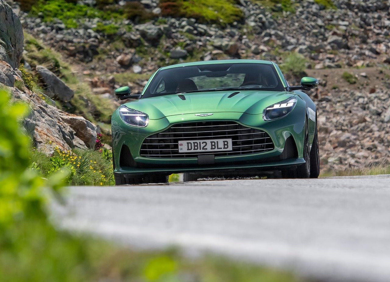 2024 - ASTON MARTIN DB12 RACING GREEN, foto 37