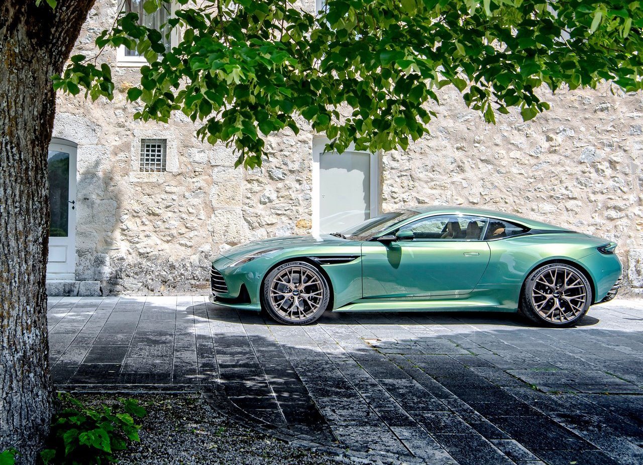2024 - ASTON MARTIN DB12 RACING GREEN, foto 49