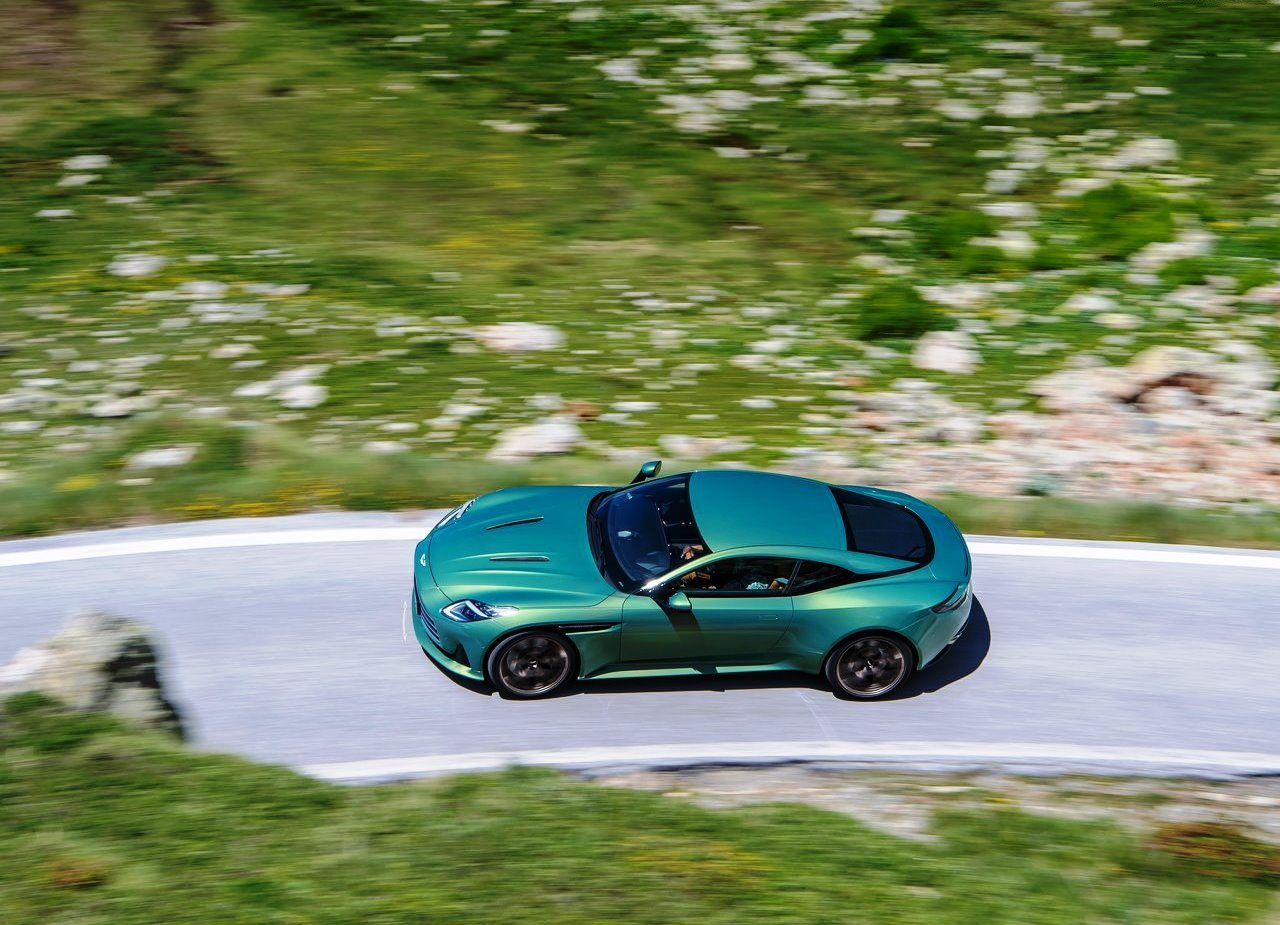 2024 - ASTON MARTIN DB12 RACING GREEN, foto 54