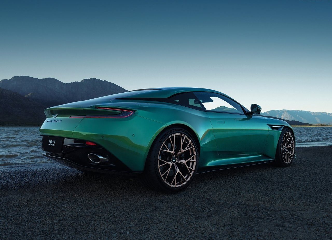 2024 - ASTON MARTIN DB12 RACING GREEN, foto 61