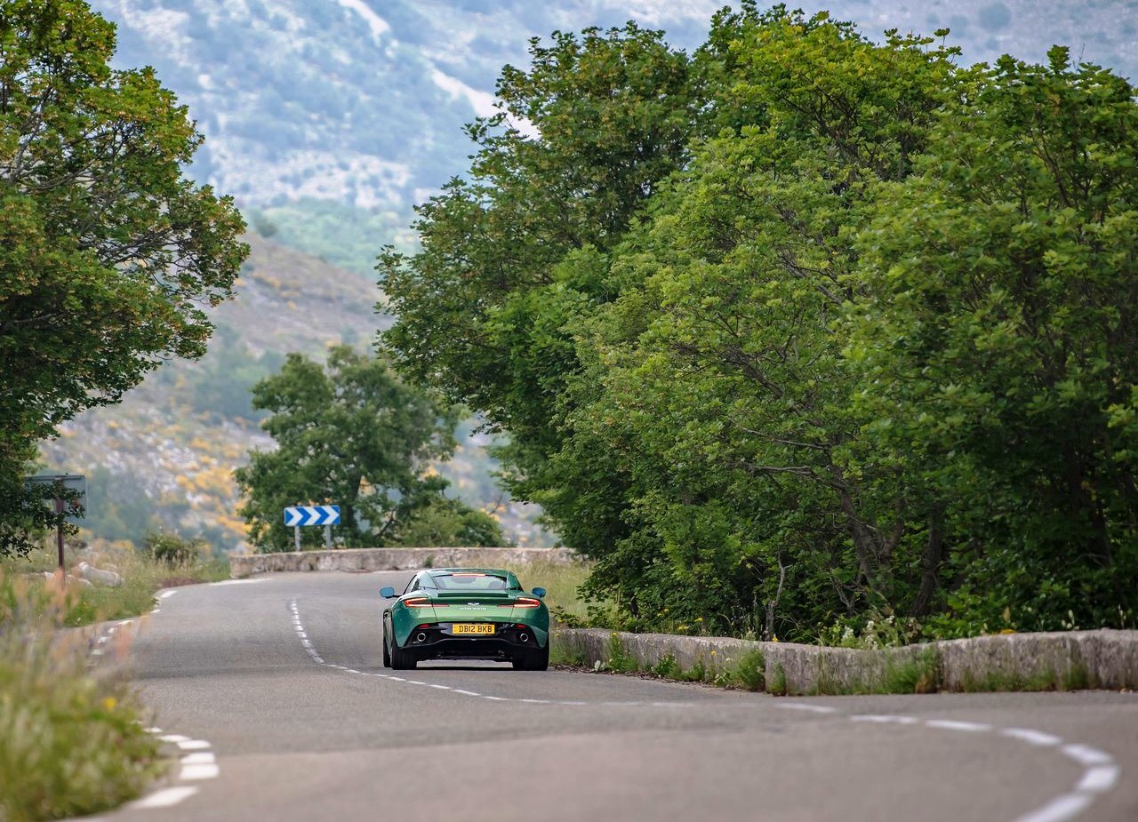 2024 - ASTON MARTIN DB12 RACING GREEN, foto 72
