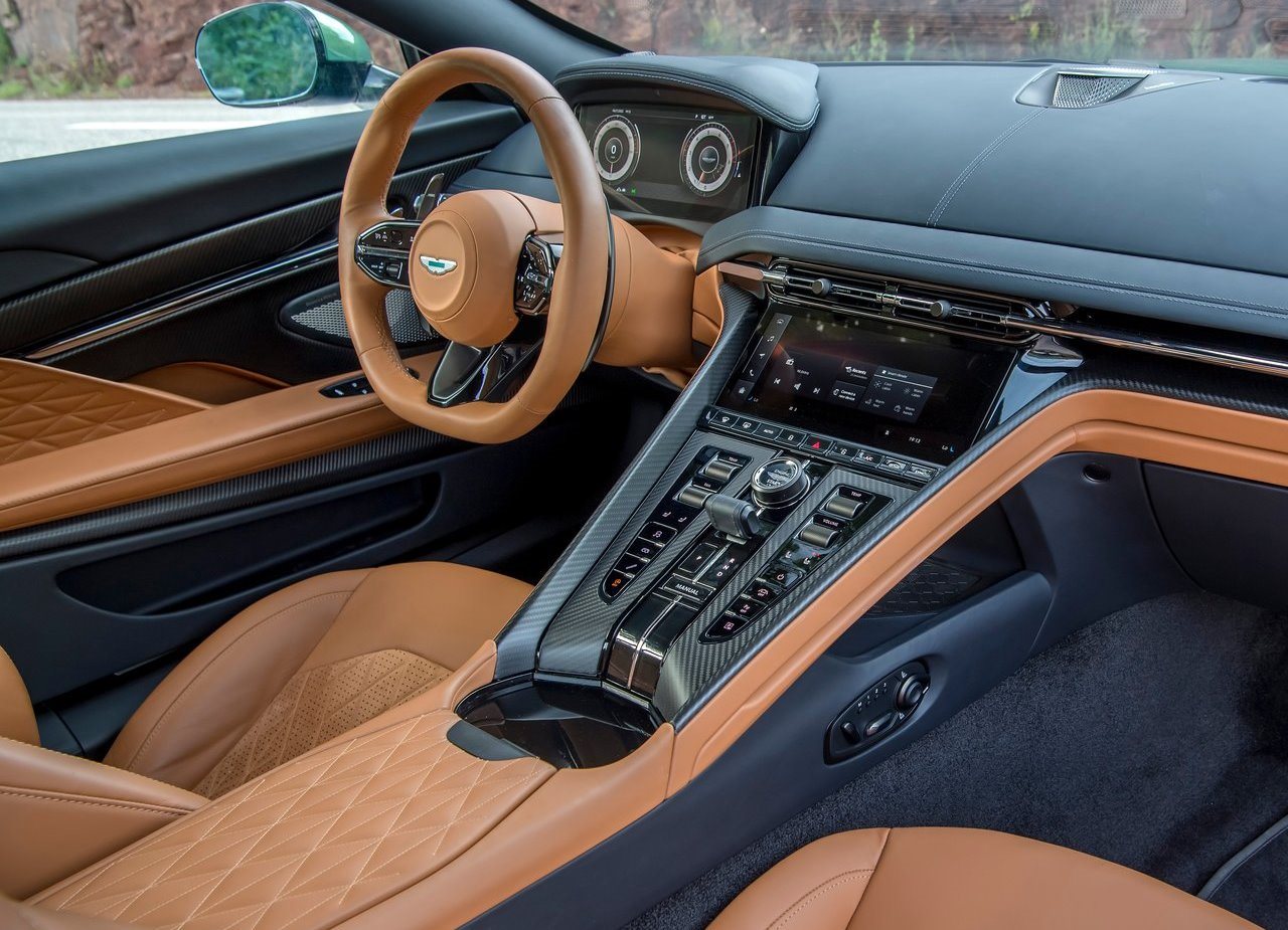 2024 - ASTON MARTIN DB12 RACING GREEN, foto 91