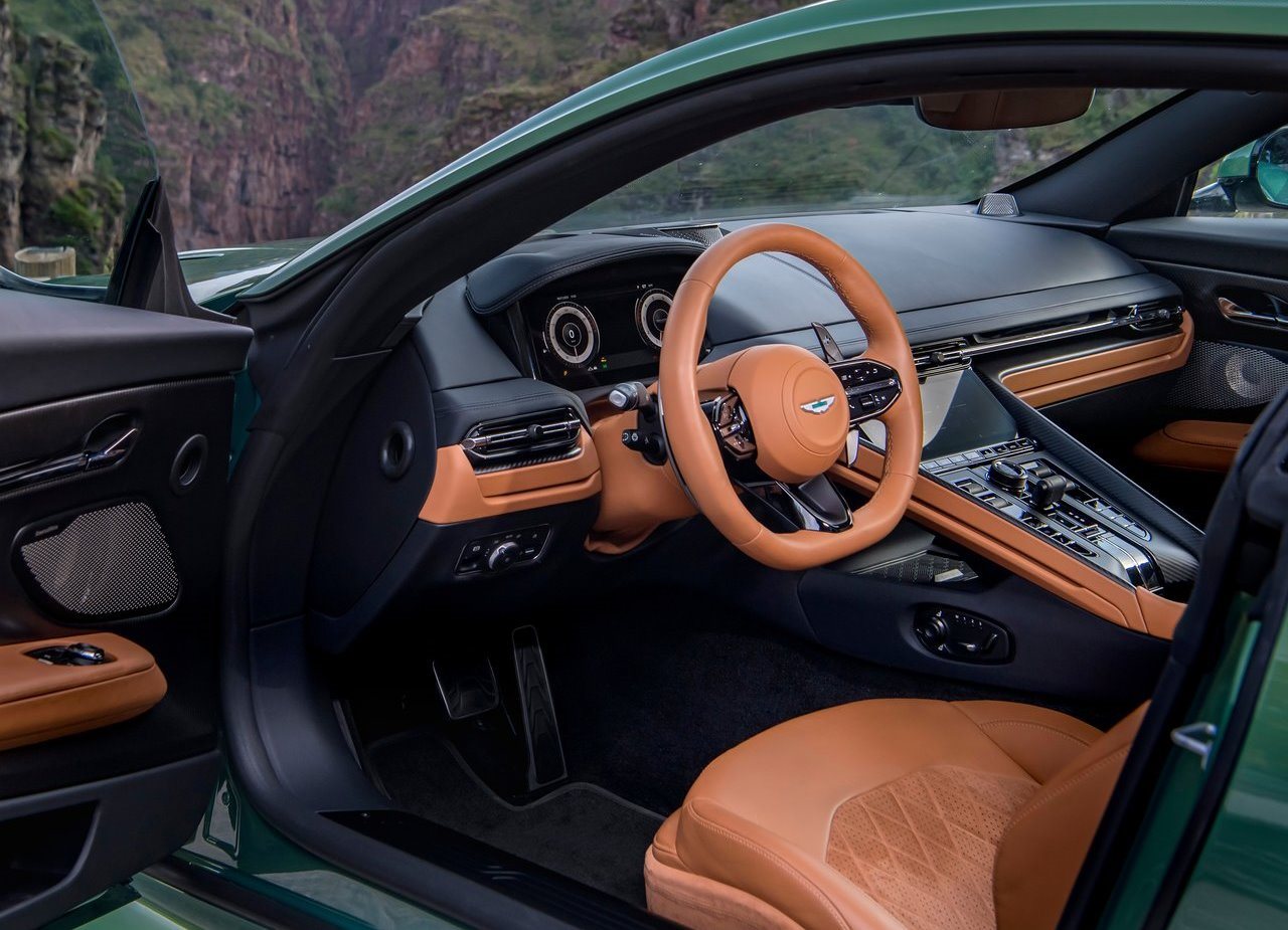 2024 - ASTON MARTIN DB12 RACING GREEN, foto 98