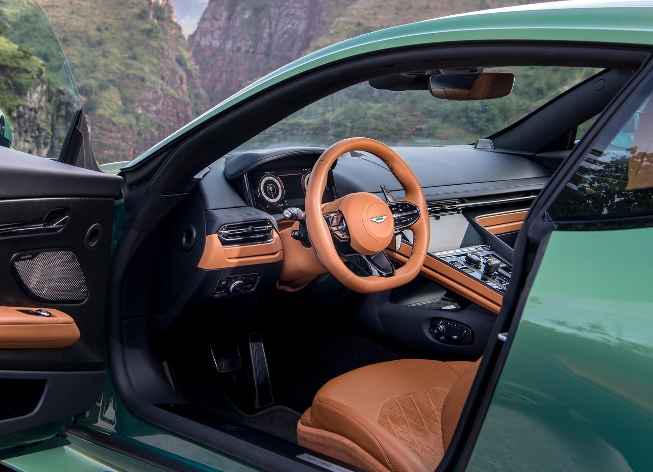 2024 - ASTON MARTIN DB12 RACING GREEN, foto 99