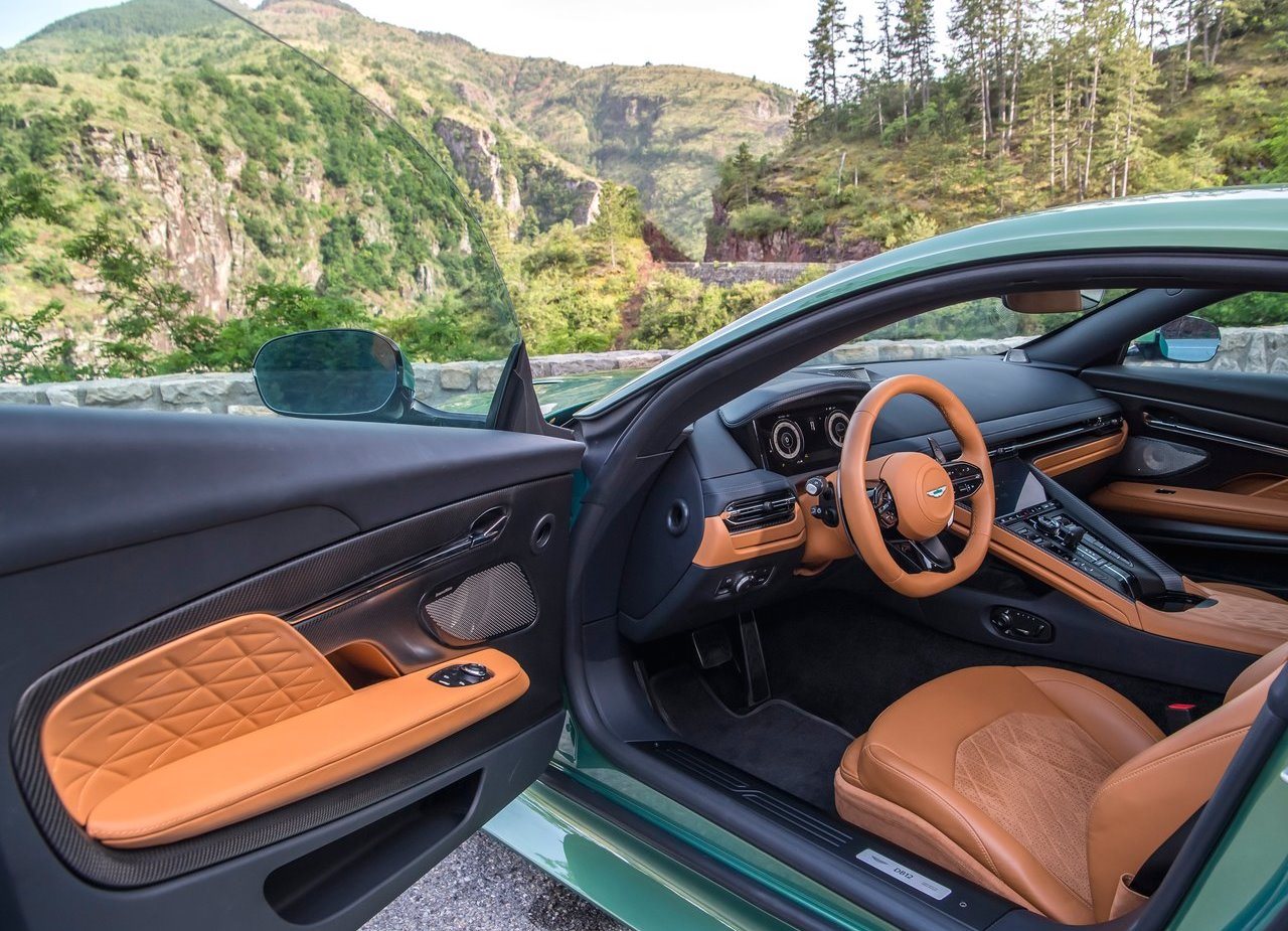 2024 - ASTON MARTIN DB12 RACING GREEN, foto 103