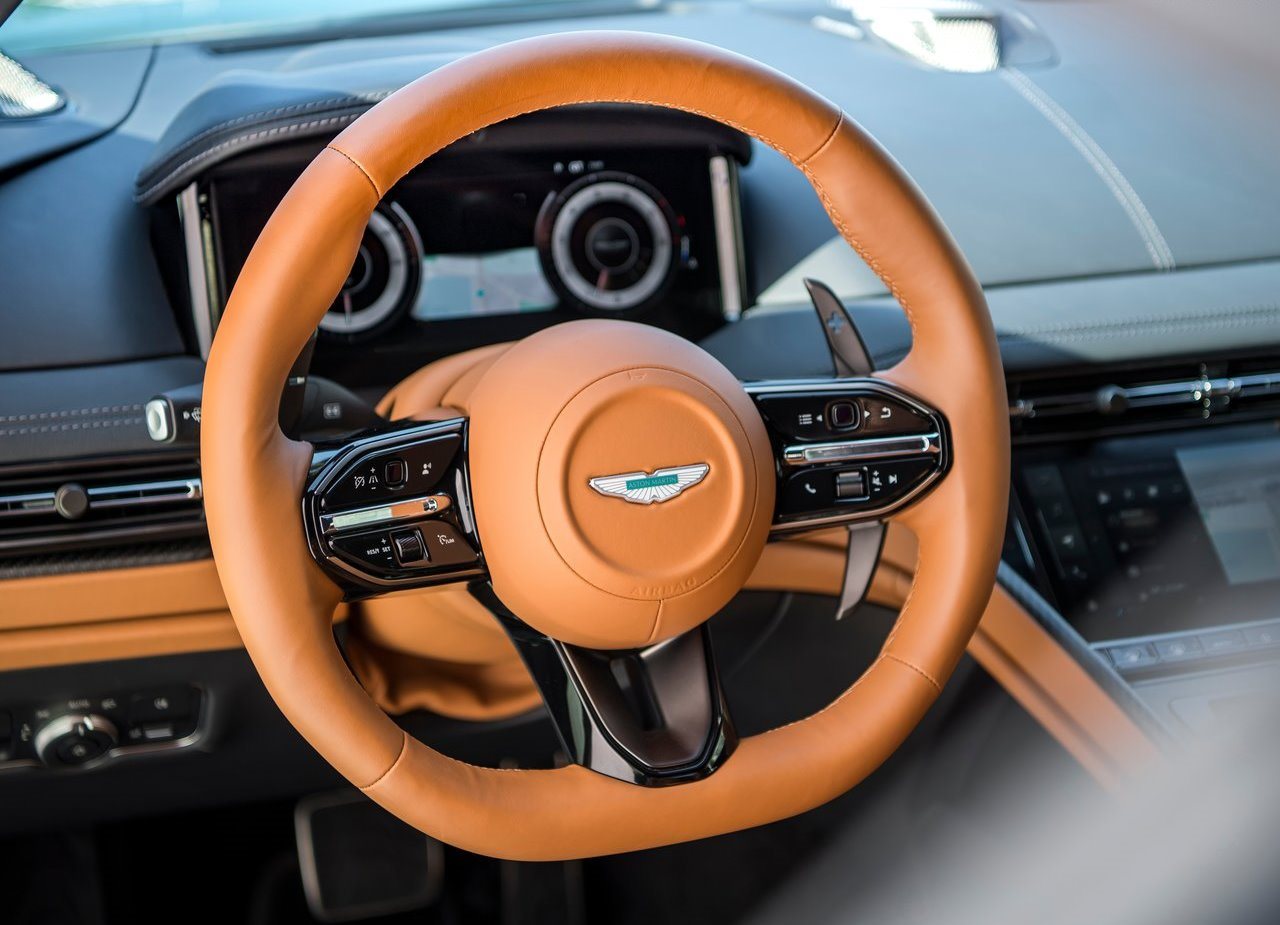 2024 - ASTON MARTIN DB12 RACING GREEN, foto 104
