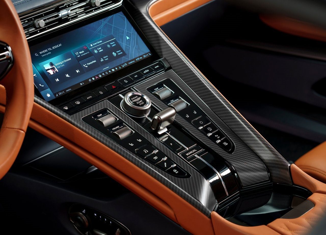 2024 - ASTON MARTIN DB12 RACING GREEN, foto 111