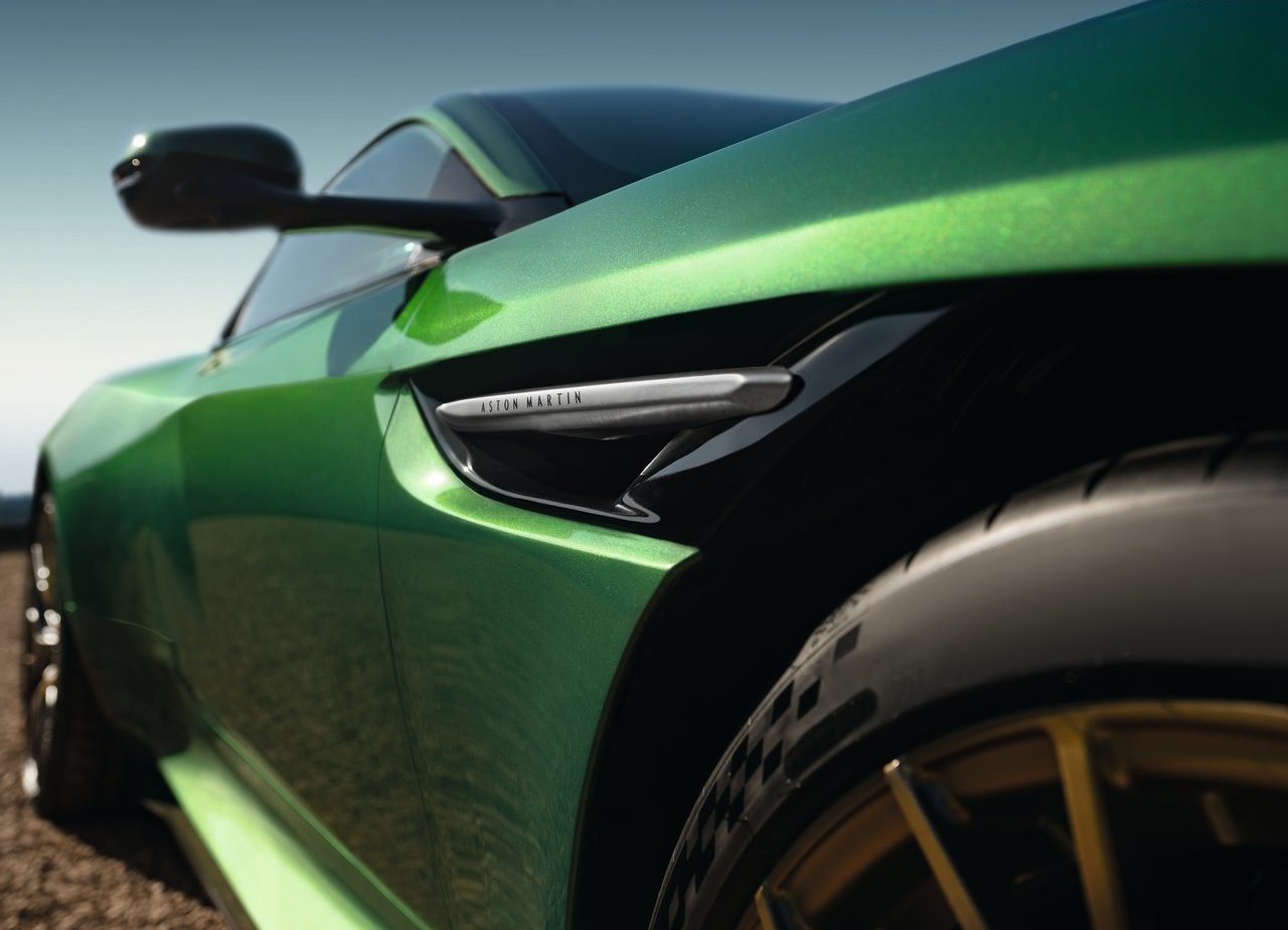 2024 - ASTON MARTIN DB12 RACING GREEN, foto 134