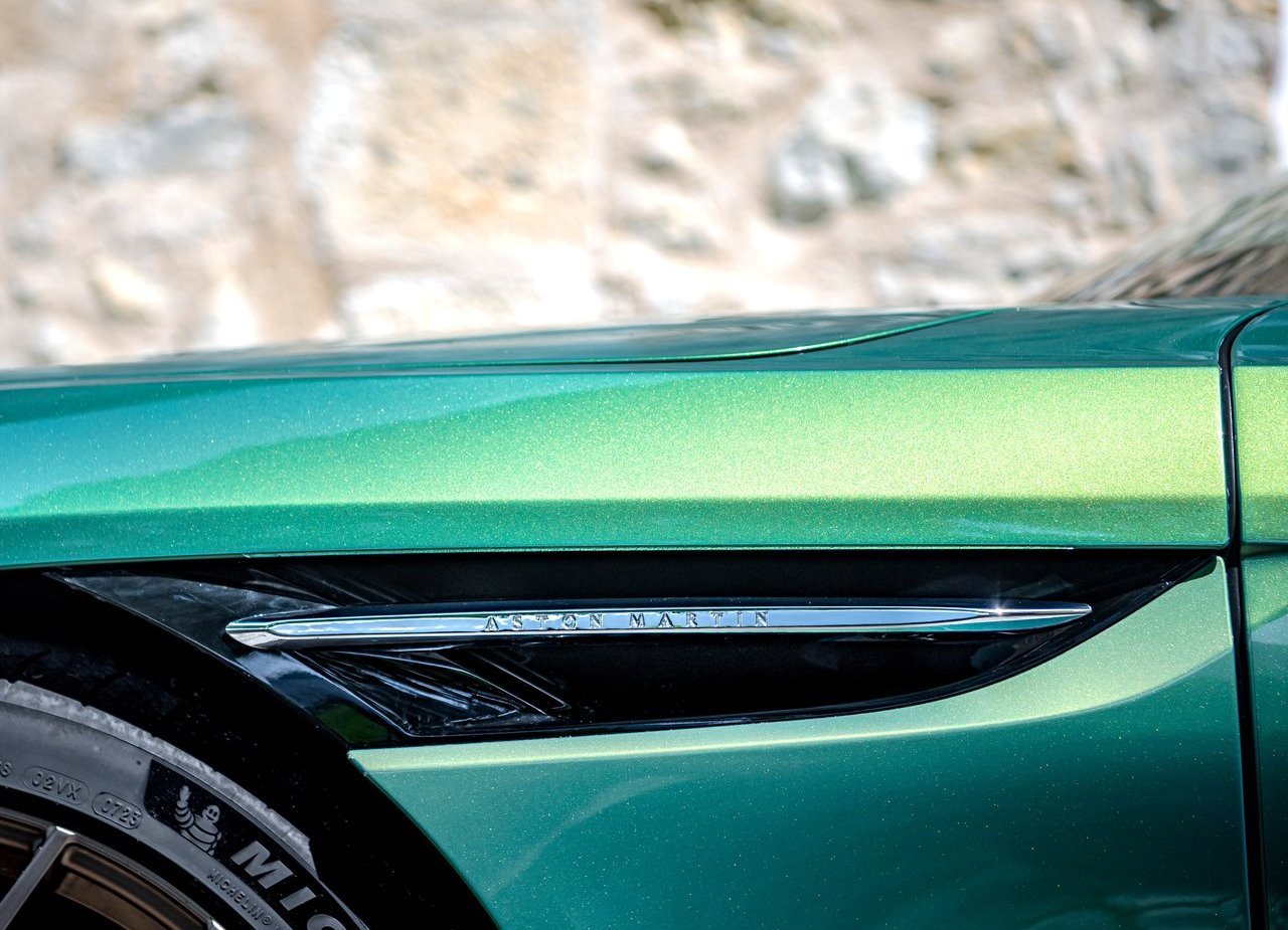 2024 - ASTON MARTIN DB12 RACING GREEN, foto 137