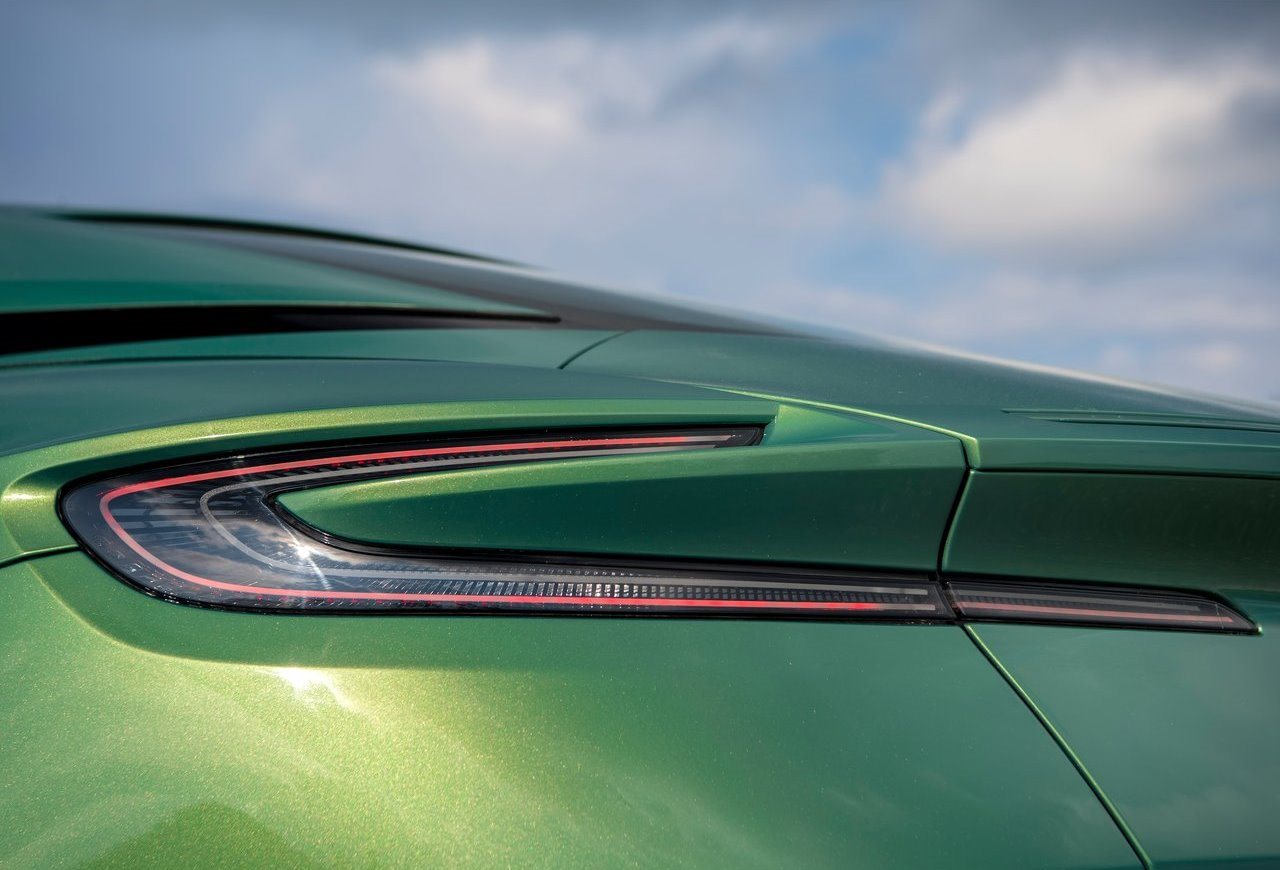2024 - ASTON MARTIN DB12 RACING GREEN, foto 153