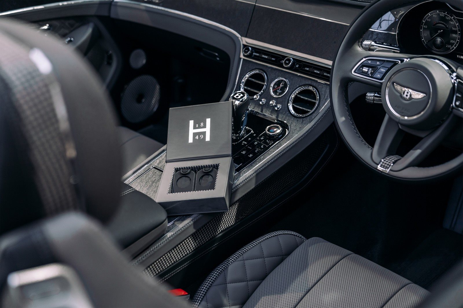 2023 - BENTLEY HUNTSMAN EDITION, foto 7