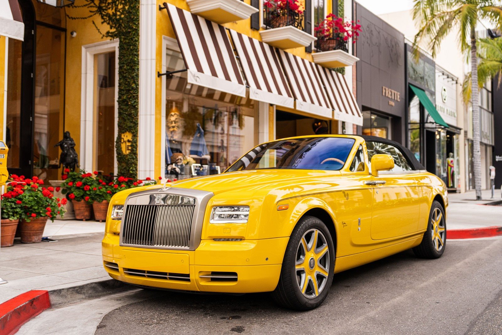 ROLLS-ROYCE PHANTOM DROPHEAD COUPE BIJAN LIMITED EDITION, foto 2
