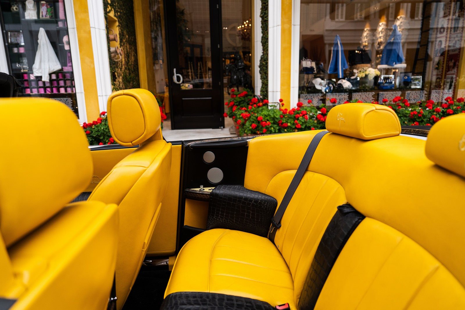 ROLLS-ROYCE PHANTOM DROPHEAD COUPE BIJAN LIMITED EDITION, foto 38