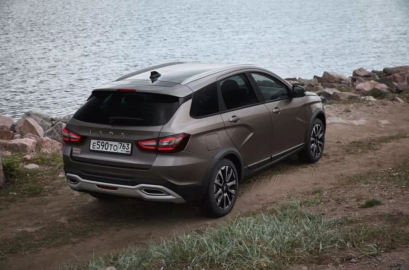 LADA VESTA NG, foto 2
