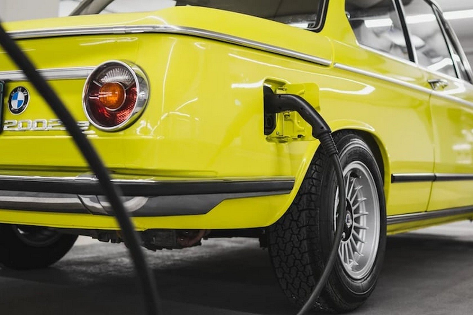 BMW 2002te ELECTRIC BY BAVARIAN ECONS, foto 10