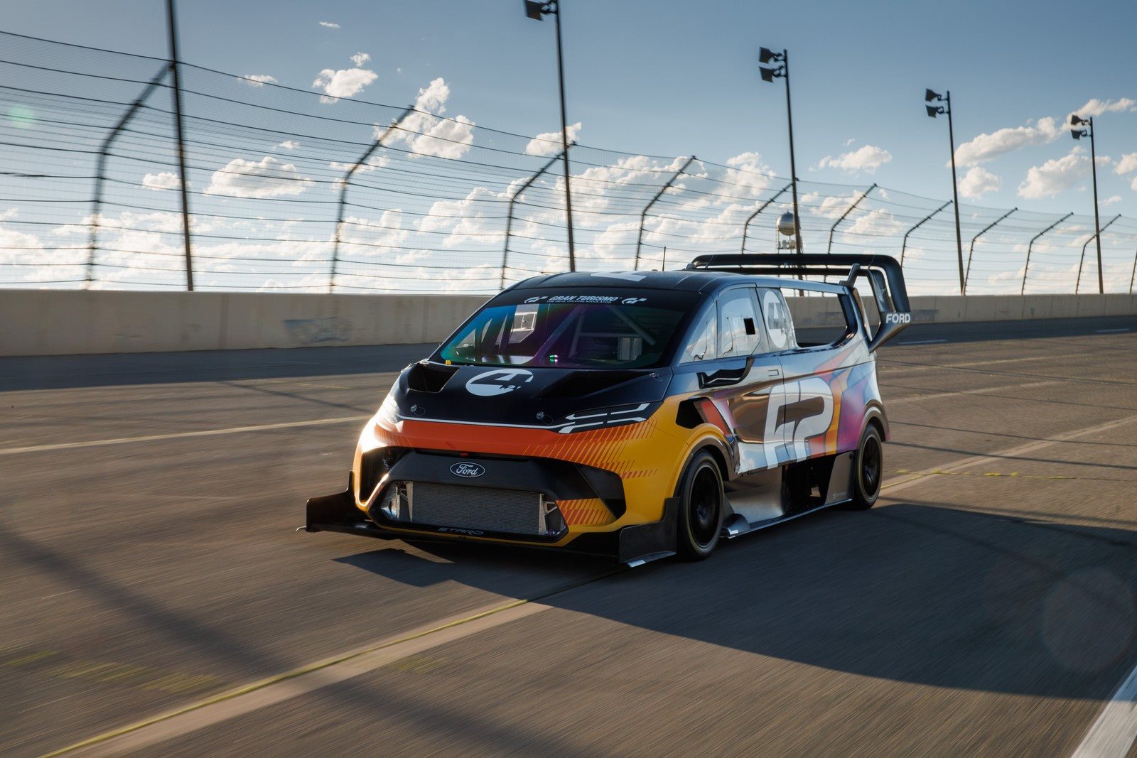 2023 - FORD SUPERVAN 4.2, foto 4