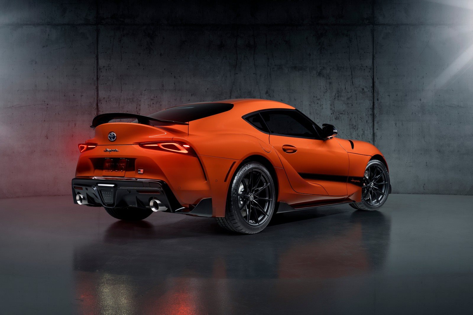 TOYOTA GR SUPRA 45TH ANNIVERSARY EDITION, foto 3