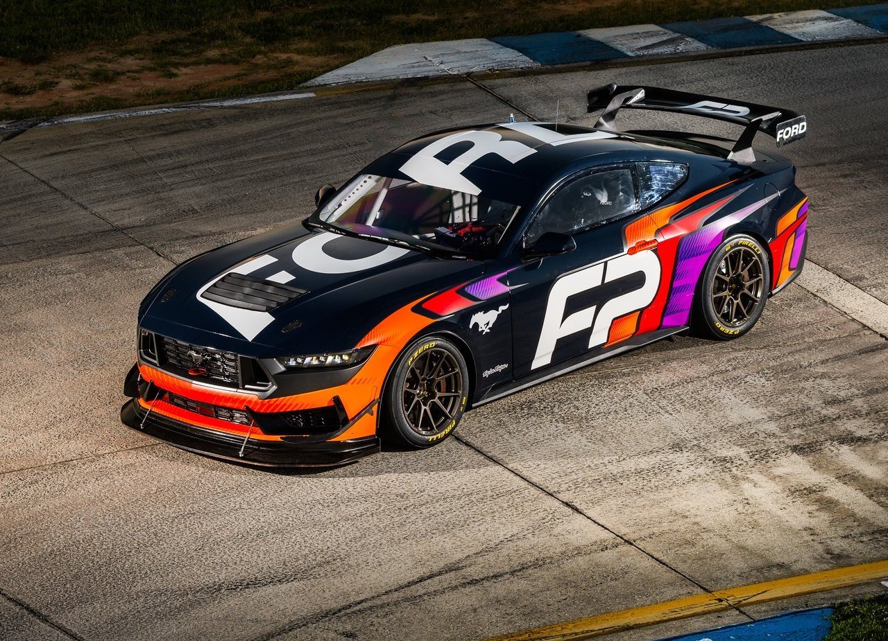 FORD MUSTANG GT4, foto 3